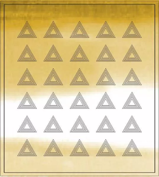 Chromie-Triangle-Gold