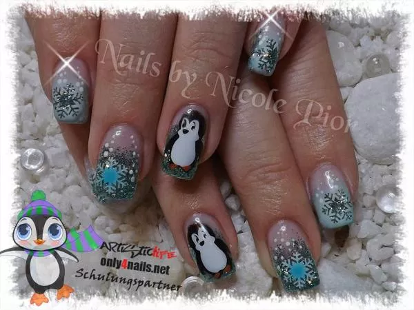 Nailart Schablone 15er Karte Pinguin