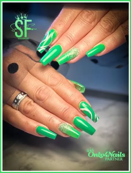 Gellack Shamrock in einer 12ml Pinselflasche Gellack Shamrock in einer 12ml Pinselflasche